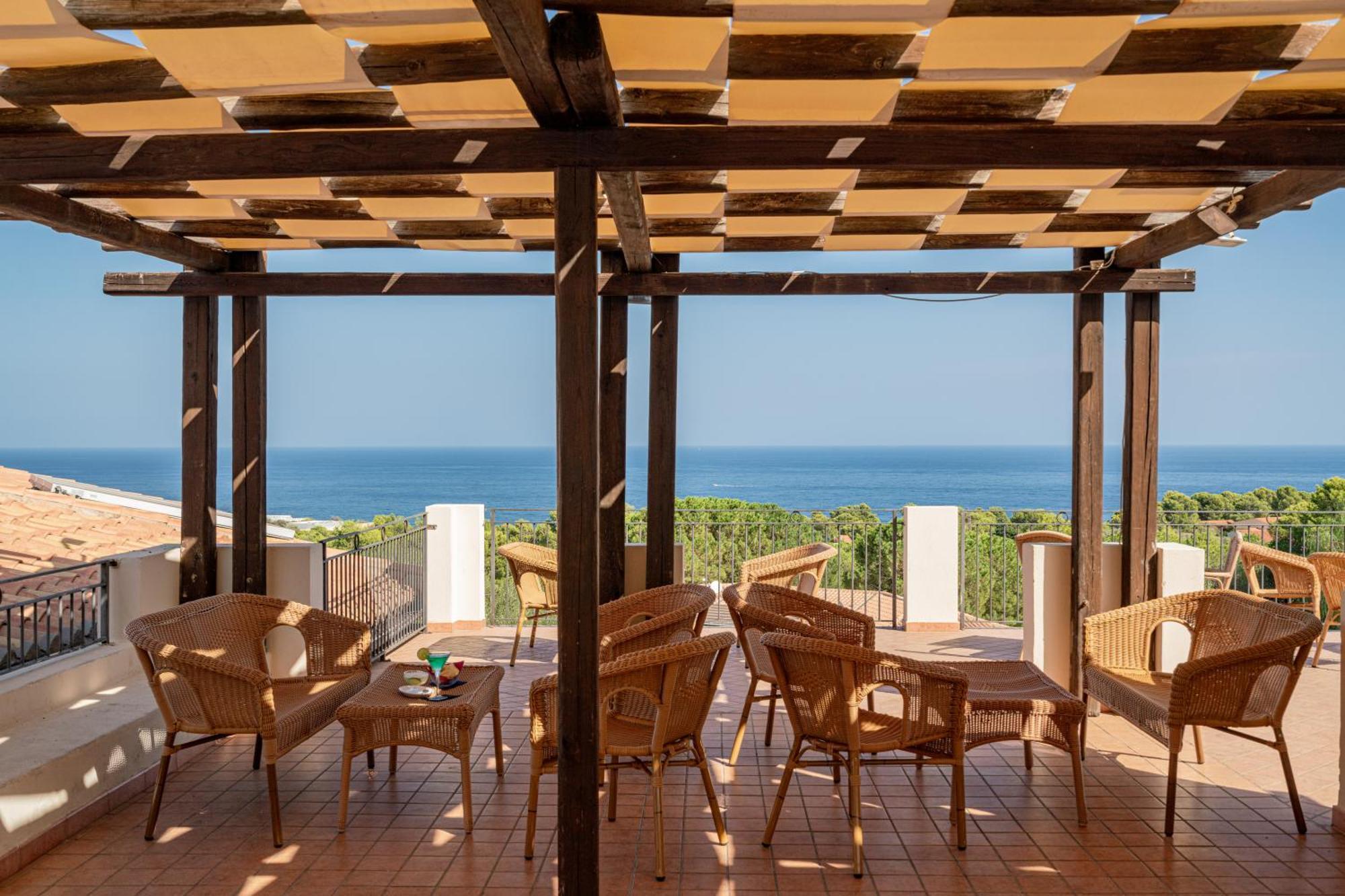 Club Esse Cala Gonone Hotell Eksteriør bilde